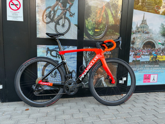 PINARELLO DOGMA F (BIKE SHOP OWNER'S OWN FRAME!)