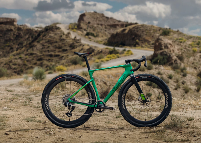 A SEBESSÉG MEGSZÁLLOTTJA – WILIER RAVE SLR ID2 TESZT