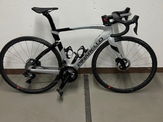 PINARELLO DOGMA F (NÁLUNK VÁSÁROLT!)